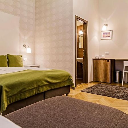 The Cream Bed & Breakfast บูดาเปสต์ ภายนอก รูปภาพ
